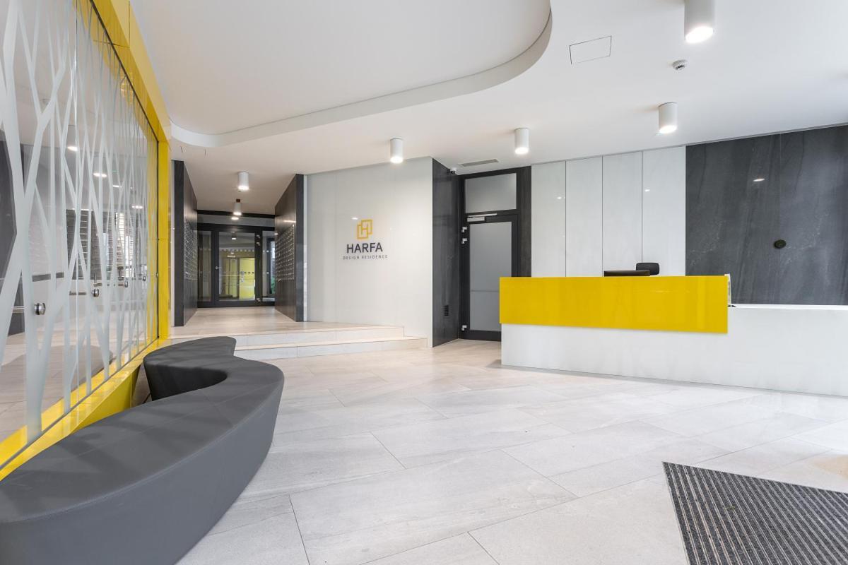 Yellow Apartment With Parking Prague Luaran gambar